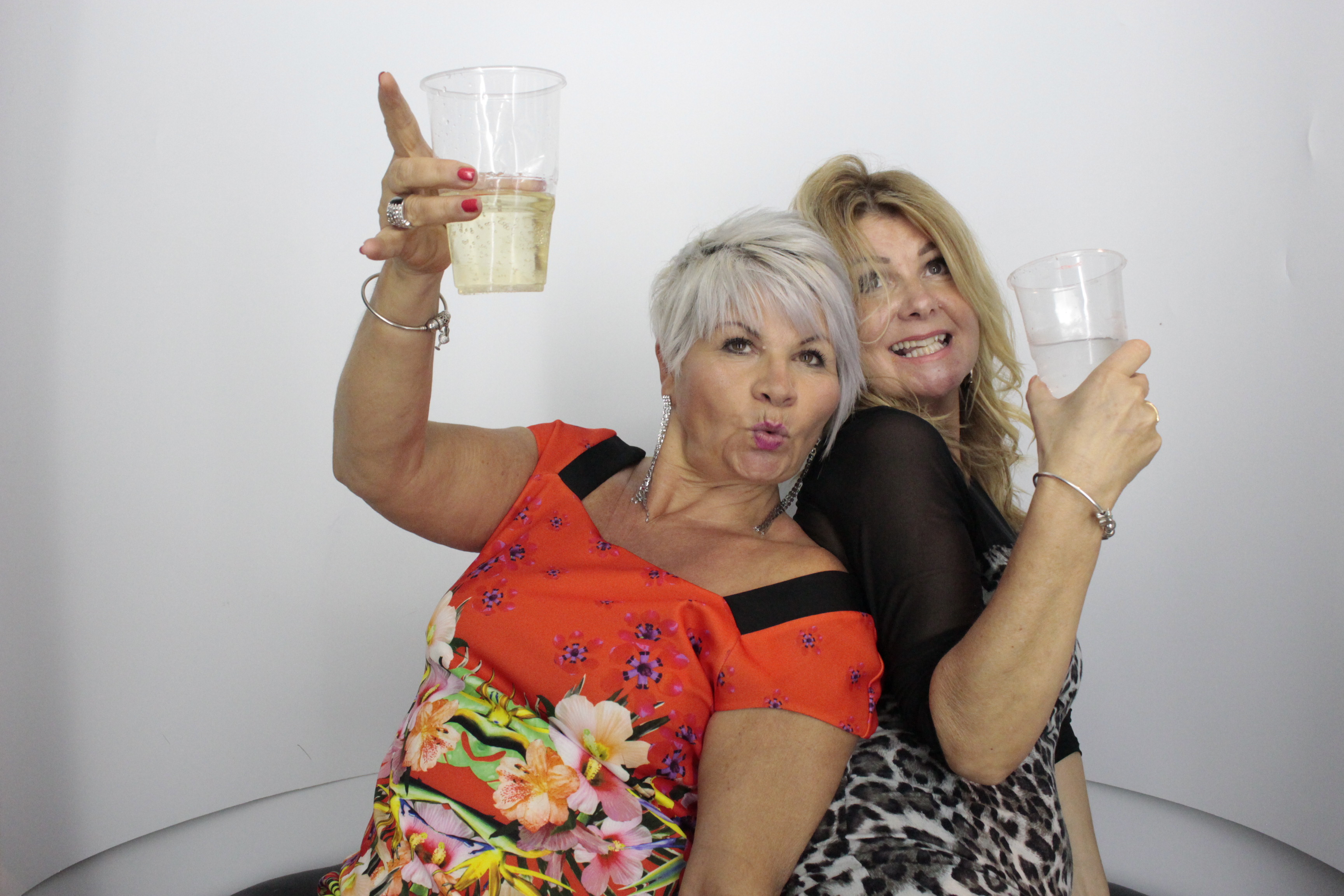 Sinead Byng 50th Birthday Party | View more photos from the event at gallery.myphotoboothexperience.co.uk/u/MyPhotoBoothExperienceLtd/Sinead-Byng-50th-Birthday-Party